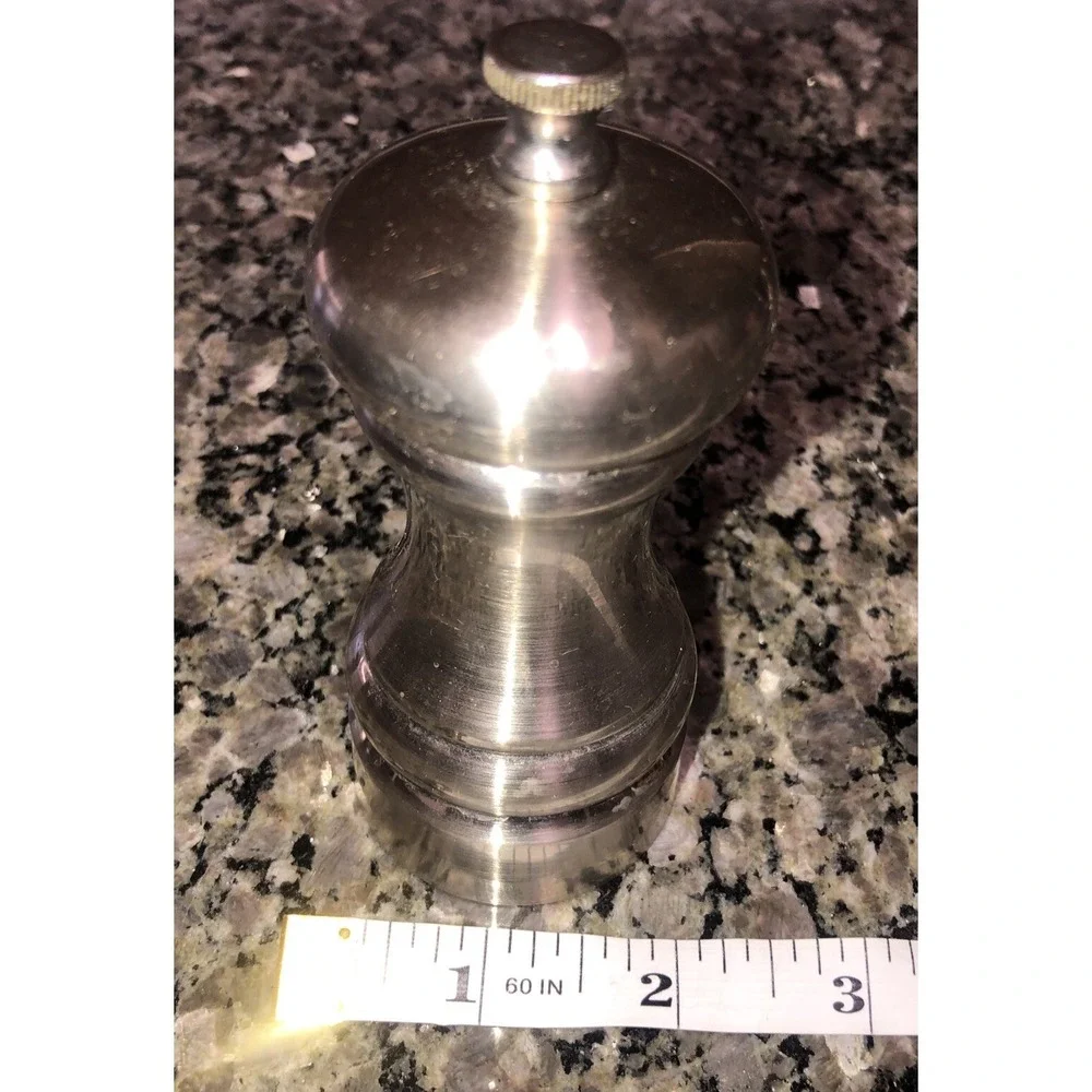 Vintage Olde Thomson Salt And Pepper Shaker Carbon Steel/Plastic 4x2